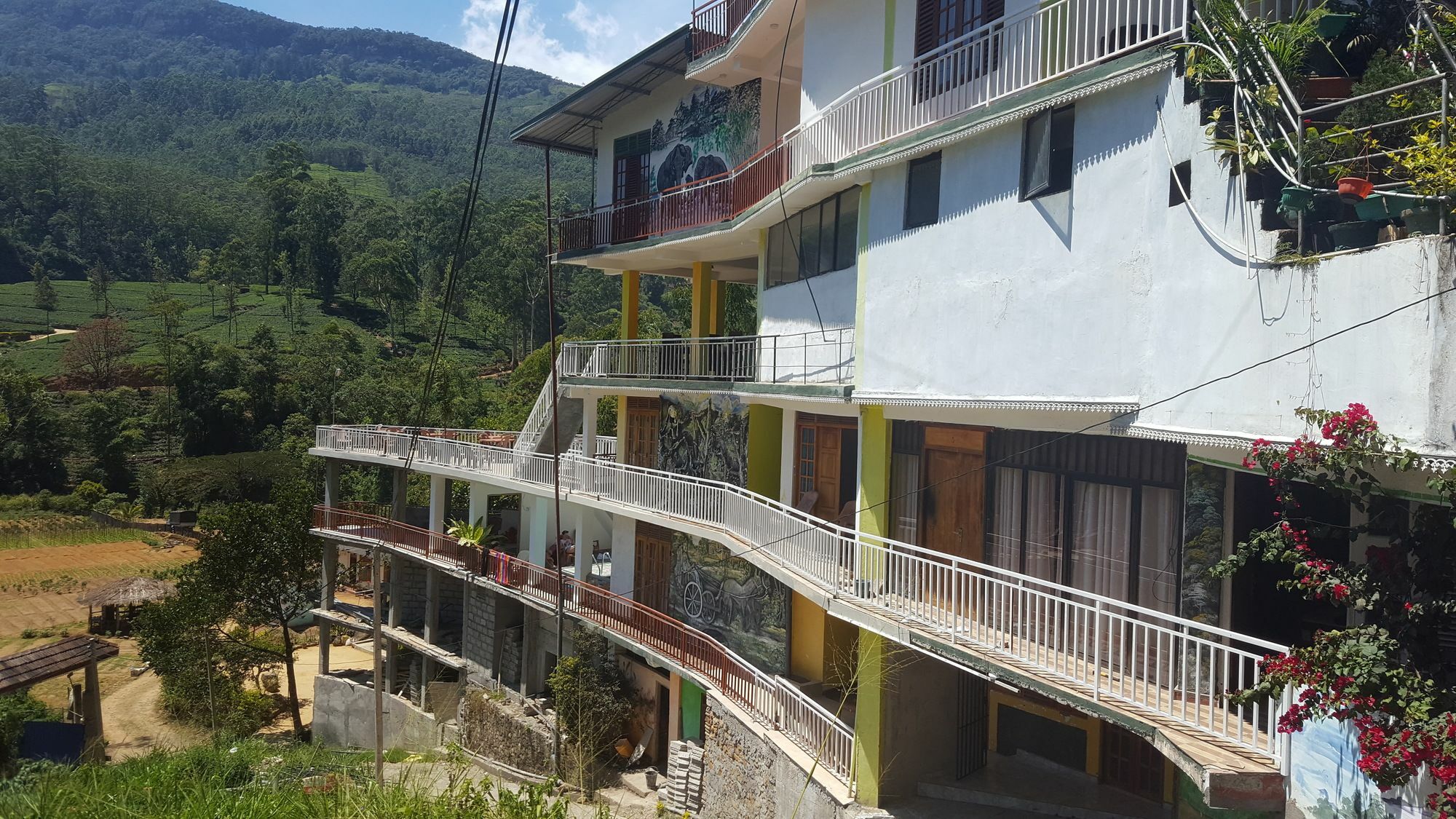Grand Adamspeak Hotel Nallathanniya Exterior foto